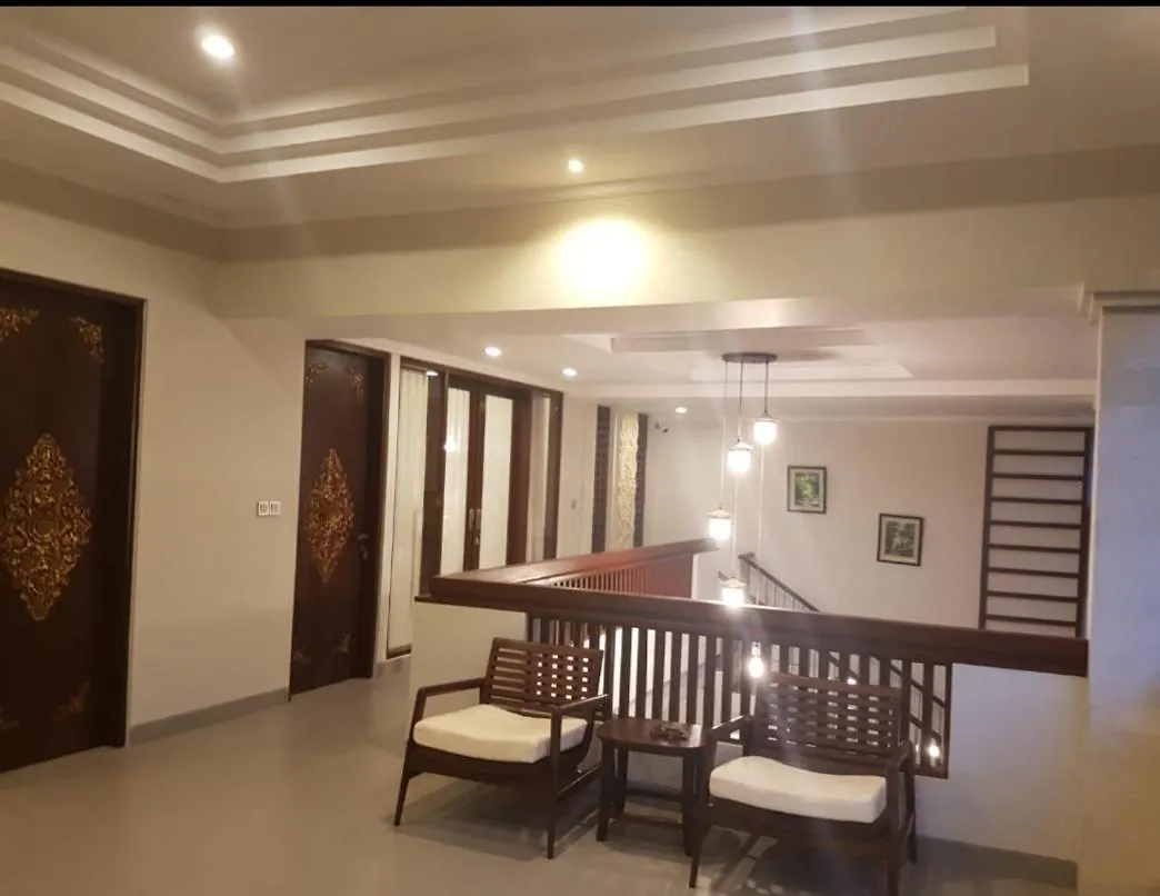 Villa Megaraya location