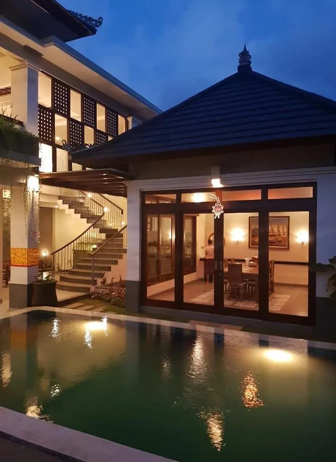 Villa Megaraya